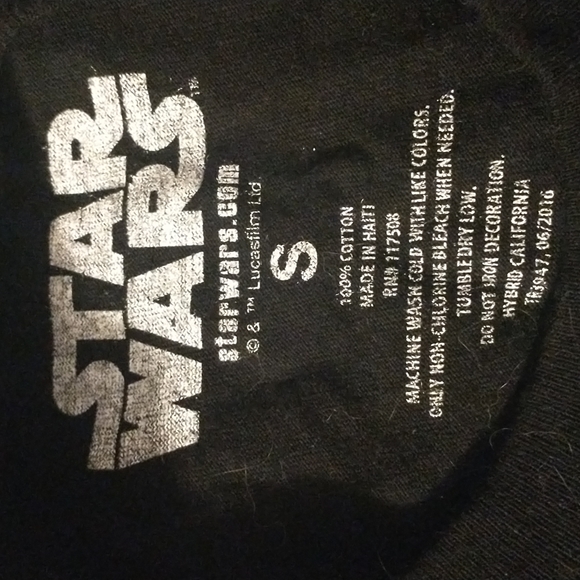 EUC! Lucasfilms Ltd Star Wars Darth Vader Light Saber Print T-shirt Size S - Picture 2 of 9